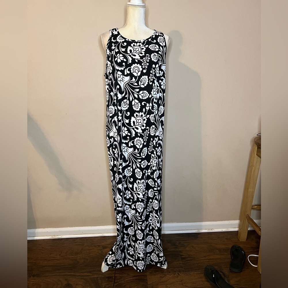 Vince Camuto Floral Maxi Dress - Picture 2 of 7